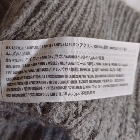 Abercrombie & Fitch cozy knit sweater - Picture 5 of 7